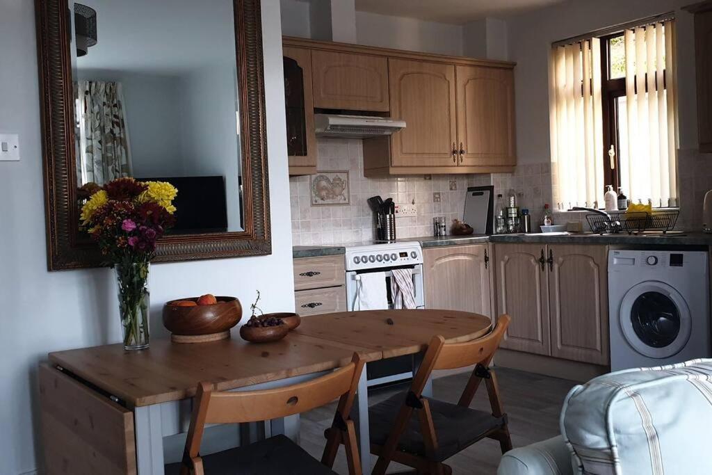 Seafront Apartment, Ground Floor, Free Parking Newcastle  Extérieur photo
